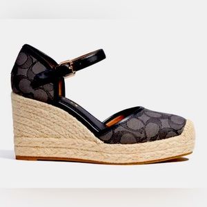 BRAND NEW COACH JACQUARD HEELS-NEVER WORN
